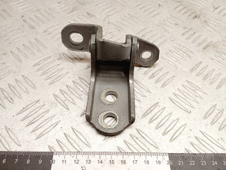 петля двери Toyota RAV4 2 поколение (XA20) 2003, 2.0 л., 1CD-FTV, дизель, МКПП, внедорожник 5 дв.