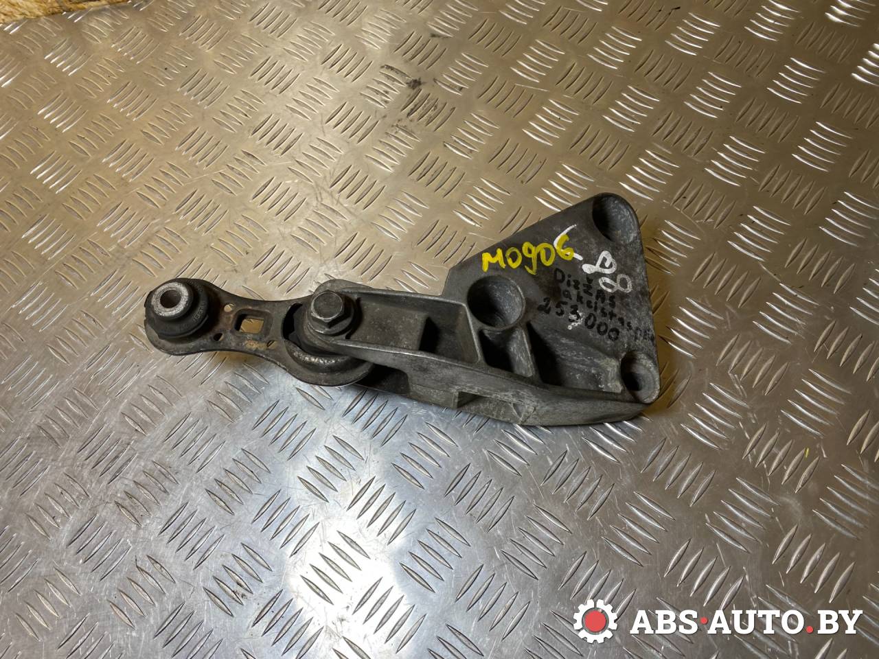 кронштейн двигателя Renault Megane 2 поколение 2005, 1.9 л., дизель, МКПП, универсал, 8200437465 - фото №1