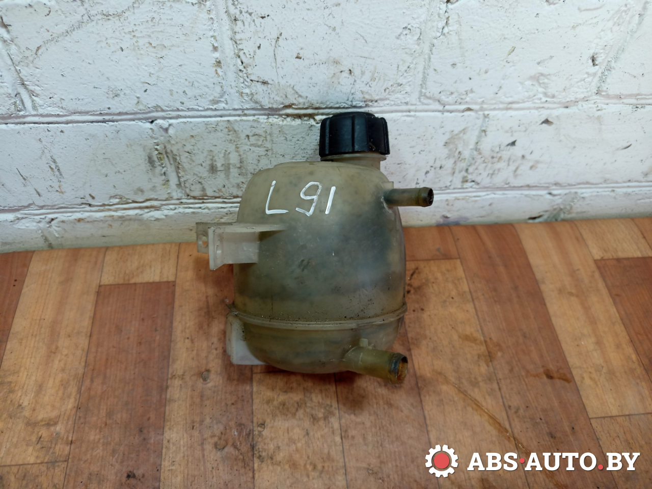 бачок расширительный Renault Scenic 1 поколение 1998, 1.6 л., бензин, МКПП, 7700839184 - фото №1