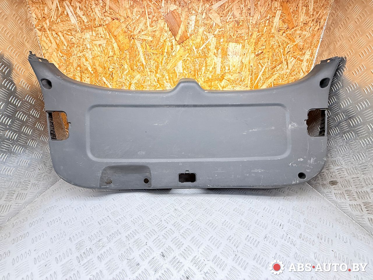 обшивка крышки багажника Kia Sorento 2 поколение 2011, 2.2 л., дизель, АКПП, 817502P000, 817512P000 - фото №1