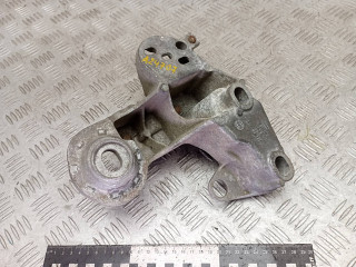 кронштейн двигателя Volkswagen Passat B5 1998, 1.8 л., бензин, 8E0199352F
