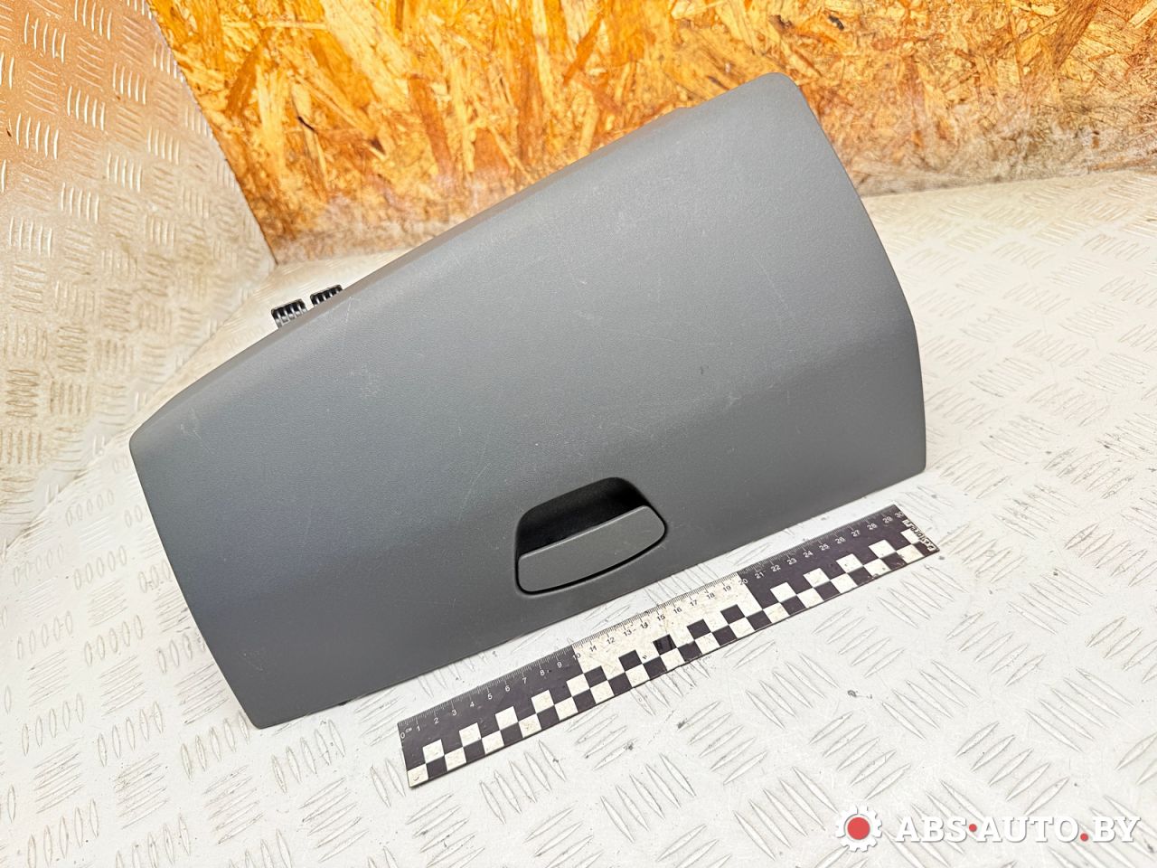 бардачок Smart Forfour 1 поколение 2004, 1.3 л., бензин, МКПП, 338875 - фото №1