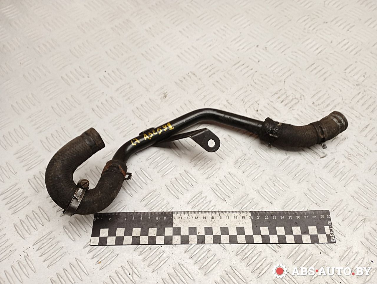 трубка охлаждающей жидкости Peugeot 307 1 поколение 2004, 2.0 л., дизель, МКПП, хетчбэк 5 дв. - фото №1