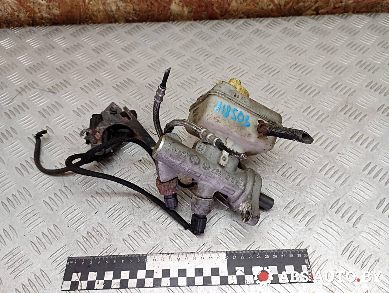 цилиндр тормозной главный Volkswagen Bora 1 поколение 1999, L481402, 1J1611349, 23DE, 10052299211 - фото №1