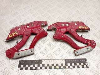 петля капота Mercedes-Benz A W169 2 поколение (2004-2008) 2005, 1.5 л., M 266.920, бензин, МКПП, хетчбэк 5 дв., правый руль, A1698800228, A1698800128