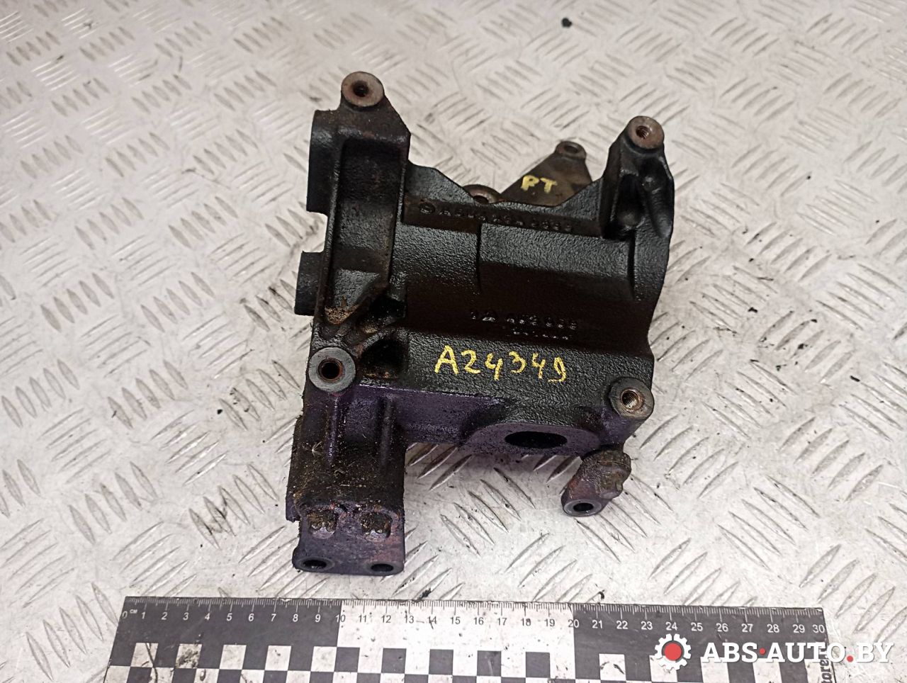 кронштейн генератора Chrysler PT Cruiser 1 поколение 2002, 2.2 л., дизель, A6642340539, 12403069 - фото №1