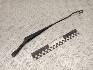 щеткодержатель (поводок стеклоочистителя, дворник) Volkswagen Passat B5 2000, 3B1955409