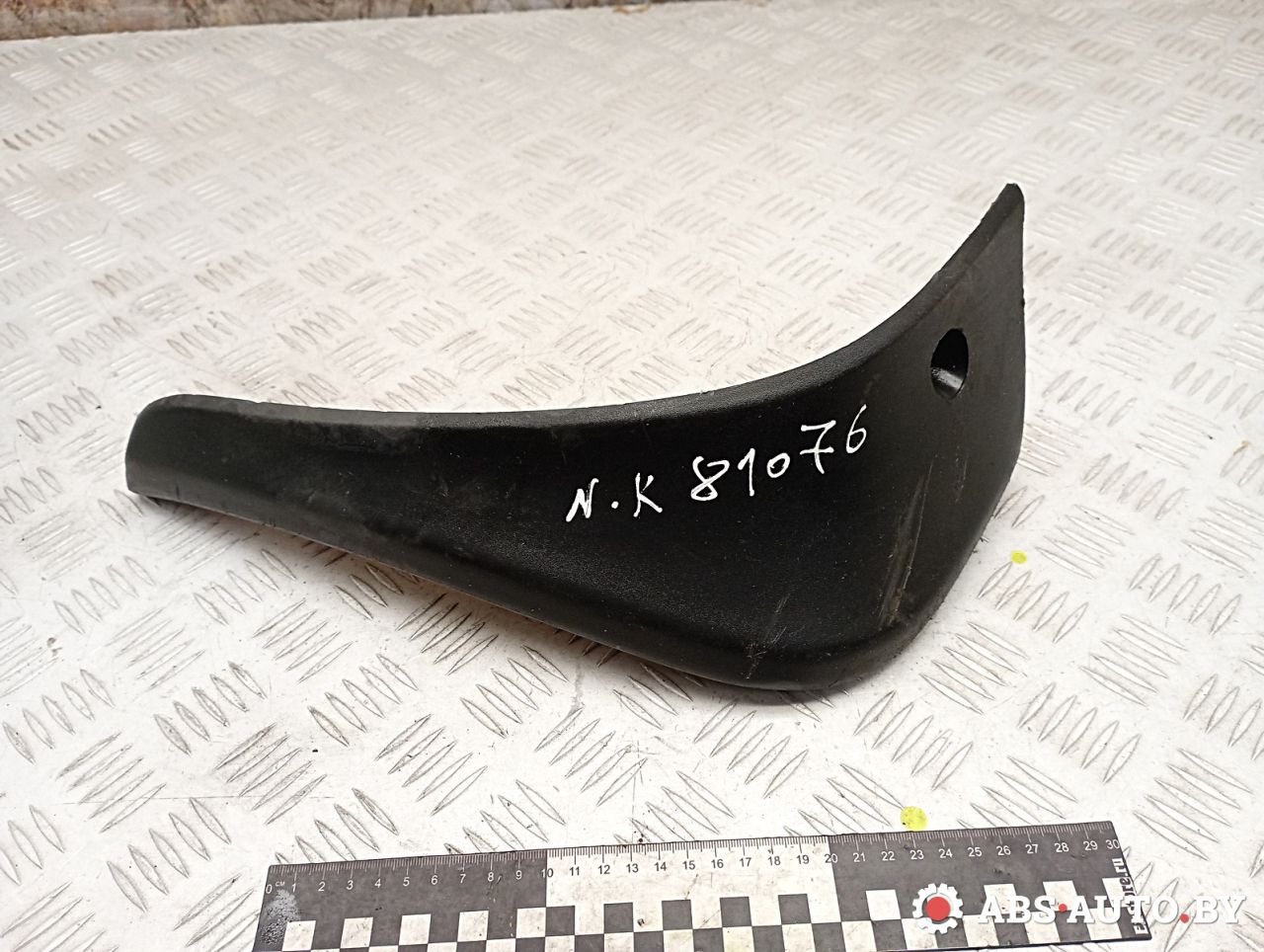 брызговик Nissan Qashqai 1 поколение 2008, 1.5 л., K9K 282, дизель, МКПП, правый руль - фото №1