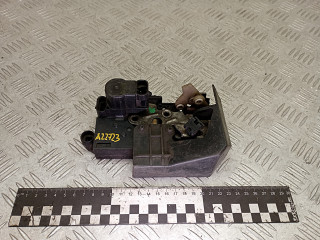 замок двери передней правой Alfa Romeo 156 1 поколение 2002, 16828895