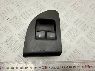 кнопка открытия багажника Volkswagen Touareg 1 поколение 2006, 2.5 л., BAC, дизель, МКПП, внедорожник 5 дв., 7L6959903, 7L6867375C, 7L6959303