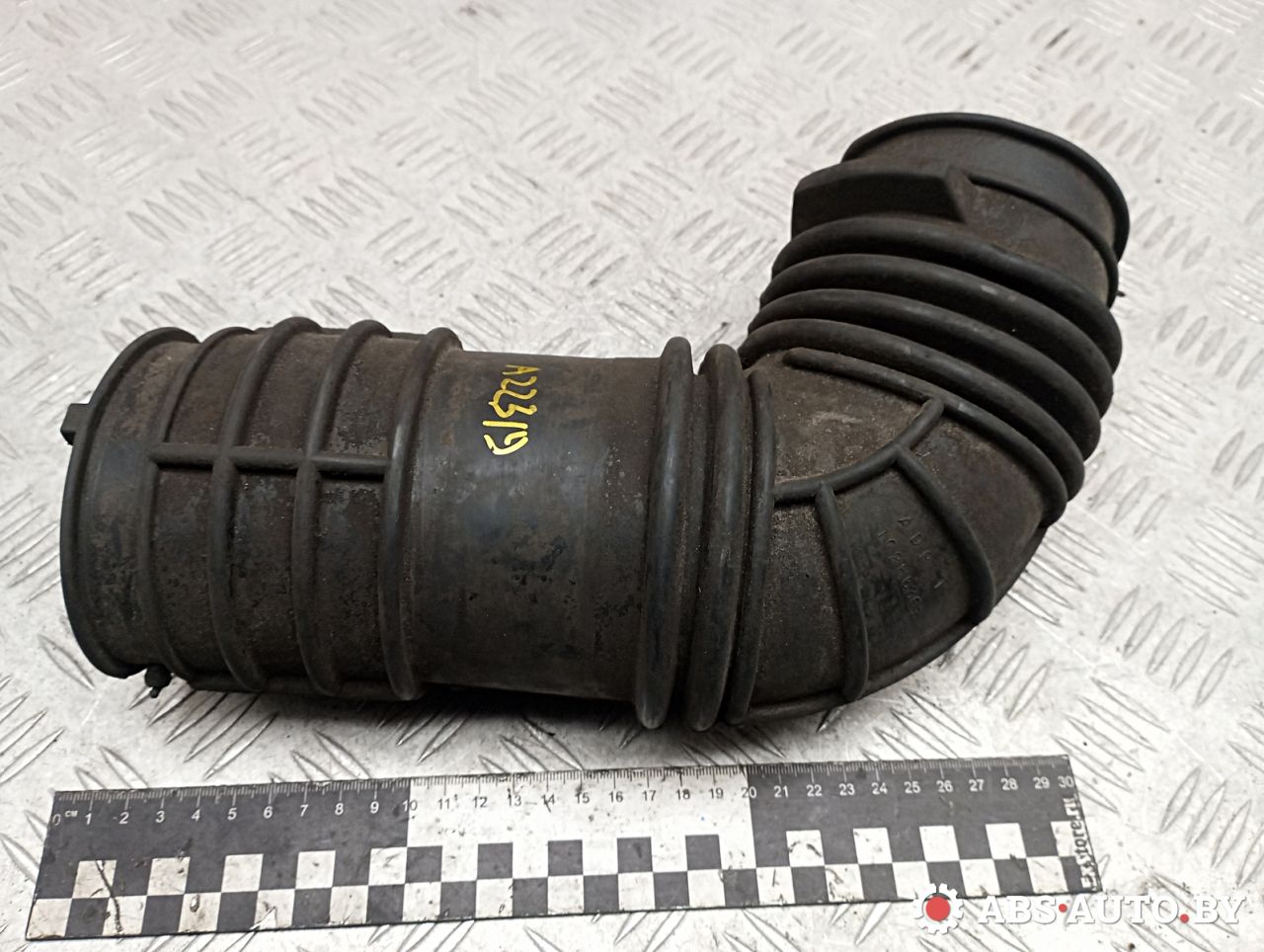 патрубок воздушного фильтра Opel Sintra 1 поколение 1997, 2.2 л., дизель, 10286363 - фото №1