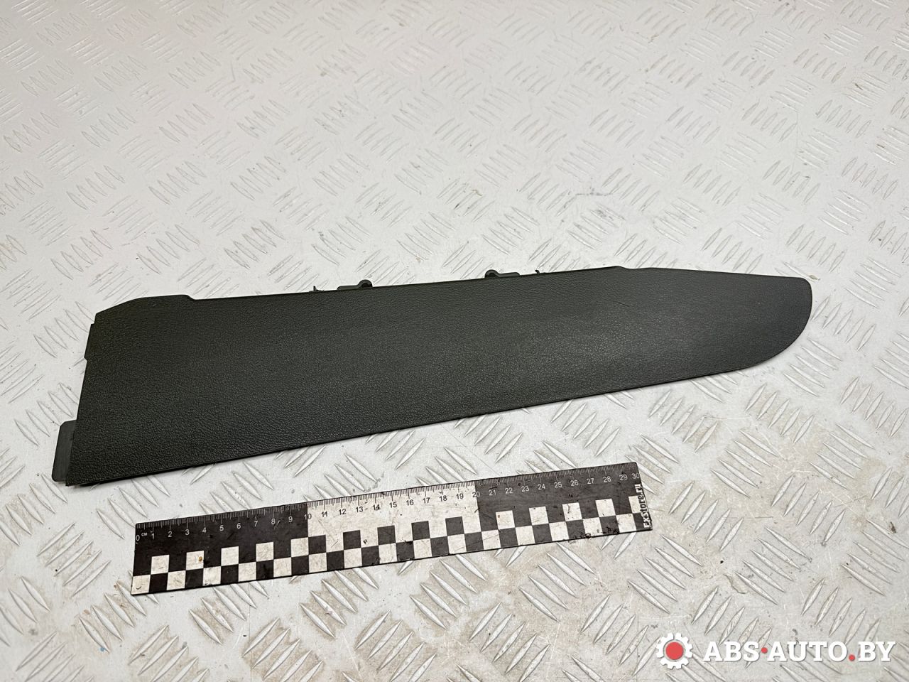 пластик (накладка) сиденья Volkswagen Touareg 1 поколение 2006, 3.0 л., BKS, дизель, АКПП, внедорожник 5 дв., полный привод, 7L0881471 - фото №1