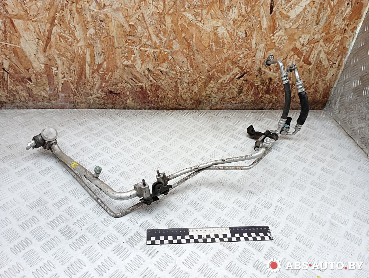 трубка кондиционера Hyundai Tucson 1 поколение 2005, 2.0 л., бензин, T460530100, BBA047 - фото №1