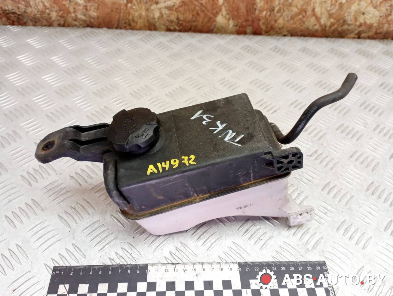 бачок расширительный Kia Sorento 2 поколение 2010, 2.2 л., дизель, МКПП, полный привод, правый руль, 254302B100 - фото №1