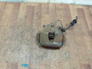 суппорт передний левый Renault Laguna 2 поколение 2005, 1.8 л., бензин, МКПП, хетчбэк 5 дв., передний привод