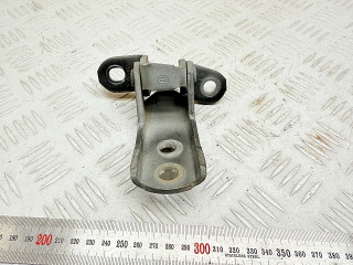 петля двери Toyota RAV4 3 поколение (XA30) 2007, 2.2 л., 2AD-FTV, дизель, МКПП, внедорожник 5 дв., 6871012151