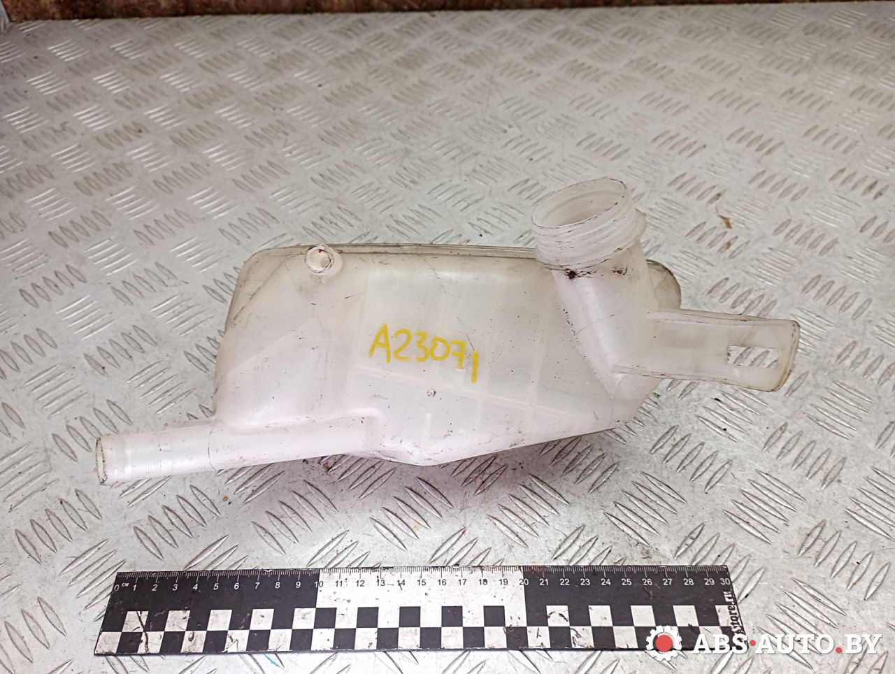 бачок расширительный Renault Megane 2 поколение 2005, 1.9 л., дизель, МКПП, передний привод, 8200273157 - фото №1