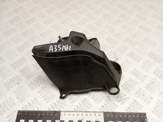 Крепление бампера заднего Peugeot 3008 1 поколение 2012, 1.6 л., дизель, робот, передний привод, правый руль, 9683342880