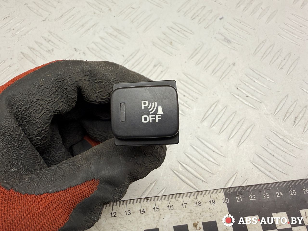 Кнопка парктроника Citroen C4 Grand Picasso 1 поколение 2006, 1.8 л., 6FY (EW7A), бензин, МКПП, 68767, 96553139XT - фото №1