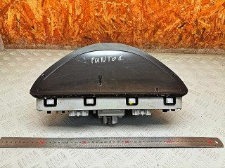 щиток приборов (приборная панель) Fiat Punto 1 поколение 1996, 1.1 л., бензин, 606219001, 6062190030, 6062571