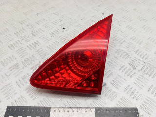 фонарь крышки багажника правый Peugeot 3008 1 поколение 2011, 2.0 л., RHH (DW10CTED4), дизель, робот, 9683460980, 26038010