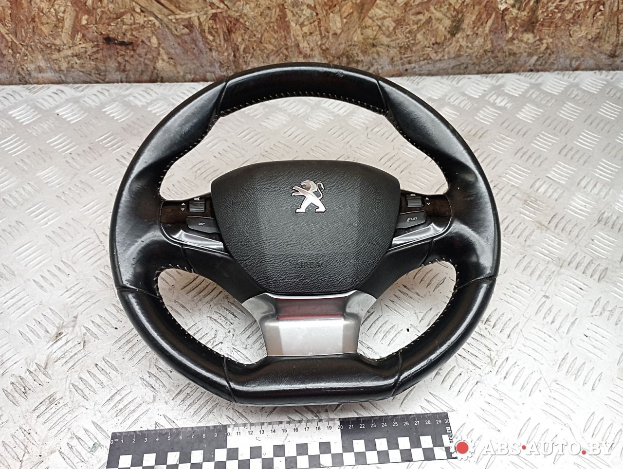 руль Peugeot 308 T9 2014, 1.6 л., дизель, МКПП, хетчбэк 5 дв., правый руль - фото №1