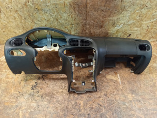 панель передняя салона (торпедо) Hyundai Lantra J2 1996, 1.6 л., G4GR, бензин, МКПП