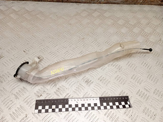 горловина бачка омывателя Toyota RAV4 2 поколение (XA20) [рестайлинг] 2005, 2.0 л., 1CD-FTV, дизель, МКПП, внедорожник 5 дв., E11001112, E11001113, E11001110