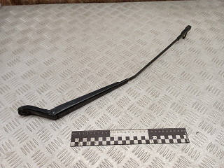 щеткодержатель (поводок стеклоочистителя, дворник) Peugeot 407 1 поколение 2007, 2.2 л., бензин, 6МКПП, купе, 74560