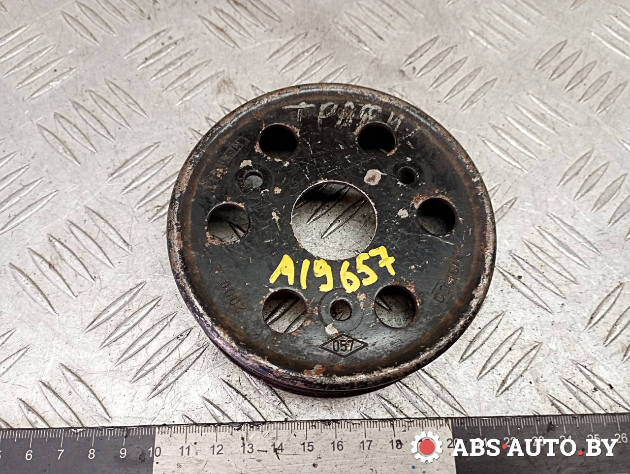 шкив насоса гидроусилителя Renault Megane 1 поколение 1999, 1.9 л., дизель, 7700105710B - фото №1