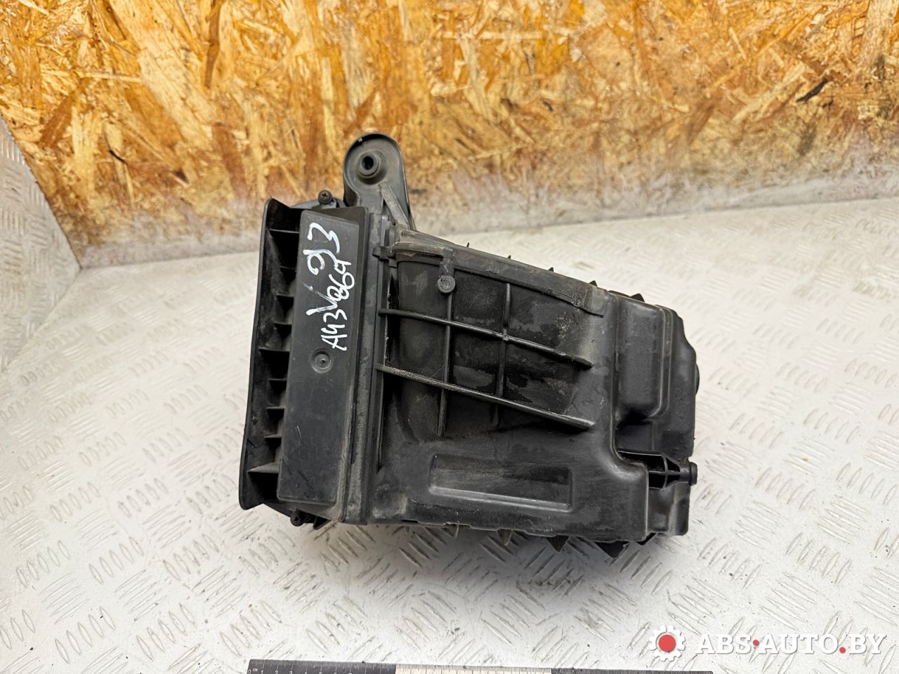 корпус воздушного фильтра Renault Scenic 3 поколение 2010, 1.9 л., F9Q 872, дизель, МКПП, минивэн, 8200947663, 8200820922, 1032331S03, H8200820922 - фото №1