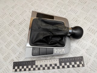 рамка обрамление кулисы Volkswagen Passat B6 2007, 2.0 л., BMP, дизель, МКПП, универсал, 3C0864263