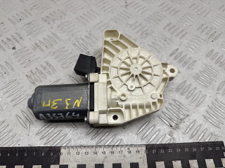 моторчик стеклоподъемника задний правый Mercedes-Benz A W169 2 поколение (2004-2008) 2005, 1.5 л., M 266.920, бензин, МКПП, хетчбэк 5 дв., правый руль, A1698202042, 996147101, 7746013301