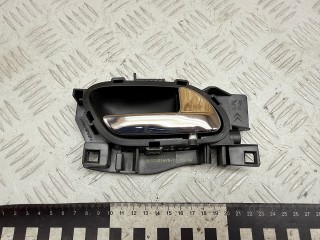ручка внутренняя задняя правая Peugeot 207 1 поколение 2006, 1.6 л., 9HZ (DV6TED4), дизель, МКПП, хетчбэк 5 дв., 96555516VD
