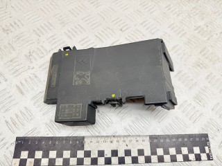 крышка блока предохранителей Peugeot 3008 1 поколение 2012, 1.6 л., 9HR (DV6C), дизель, робот, 9664944780