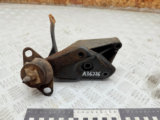 подушка крепления КПП Renault Scenic 1 поколение 1997, 2.0 л., F3R 796, бензин, МКПП, 7700832254, 832253