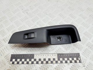 кнопка стеклоподъемника двери задней левой Peugeot 4007 1 поколение 2011, 2.2 л., 4HN (DW12MTED4), дизель, МКПП, внедорожник 5 дв., правый руль, 8608A063, C8DD604M, SPC01639