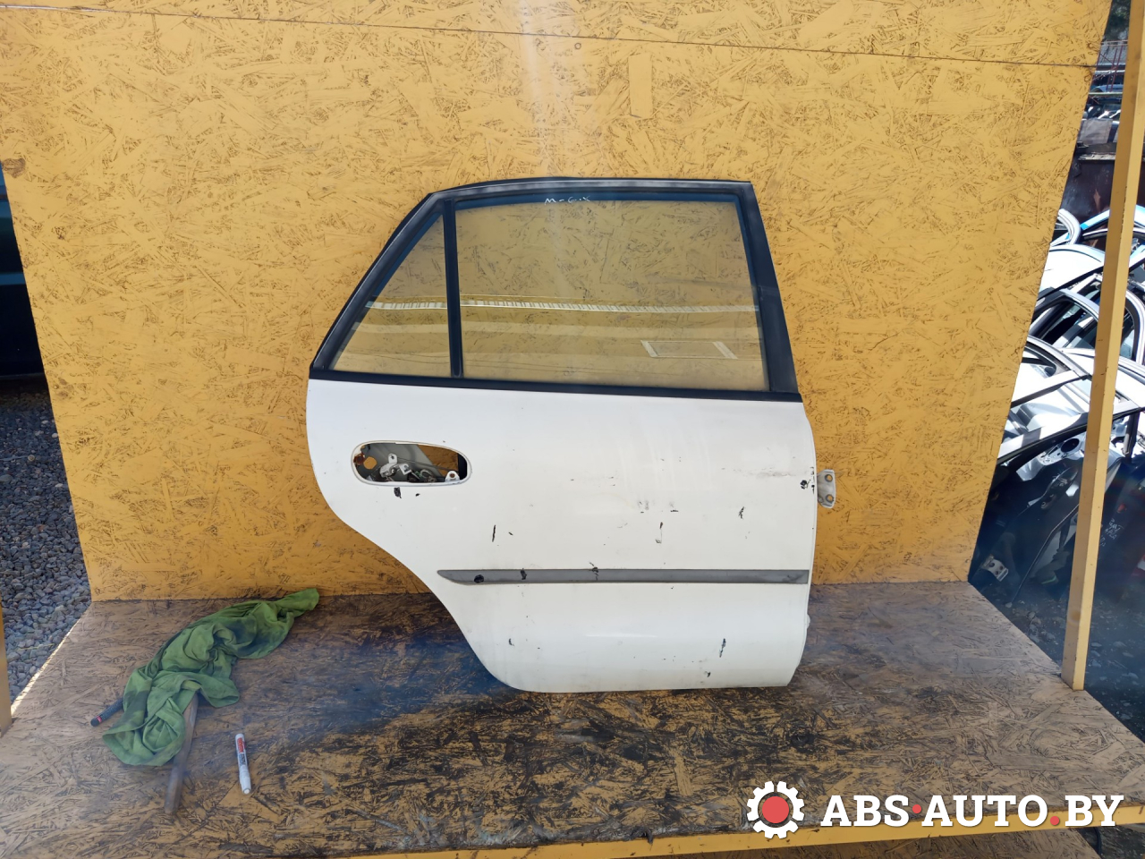 дверь задняя правая Mitsubishi Galant 7 поколение 1996 - фото №1