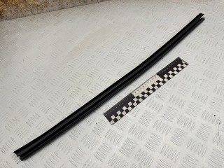Уплотнитель стекла двери (бархотка) Citroen C5 1 поколение [рестайлинг] 2006, 2.0 л., RHR (DW10BTED4), дизель, МКПП, универсал, K1211229, CE16023790