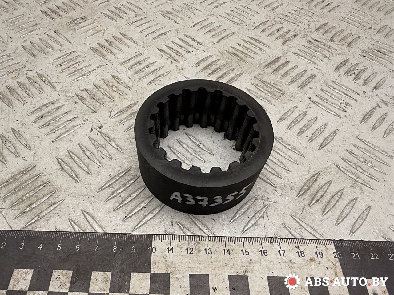 муфта компрессора кондиционера Volkswagen Touareg 1 поколение 2006, 2.5 л., BAC, дизель, МКПП, внедорожник 5 дв., 070903327C - фото №1