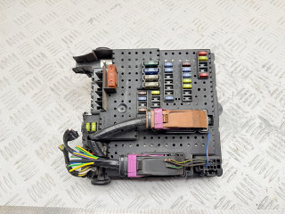 блок предохранителей Volvo V70 2 поколение [рестайлинг] 2007, 2.4 л., D 5244 T4, дизель, АКПП, универсал, 30728273, 30728512, 28017881