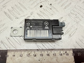 усилитель антенны Peugeot 3008 1 поколение 2012, 1.6 л., 9HR (DV6C), дизель, робот, 9664378080, 7617321000