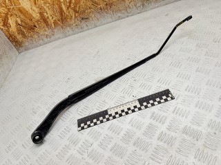 щеткодержатель (поводок стеклоочистителя, дворник) Opel Insignia 1 поколение (A) [рестайлинг] 2013, 2.0 л., A 20 DTE, дизель, МКПП, универсал, 13227399