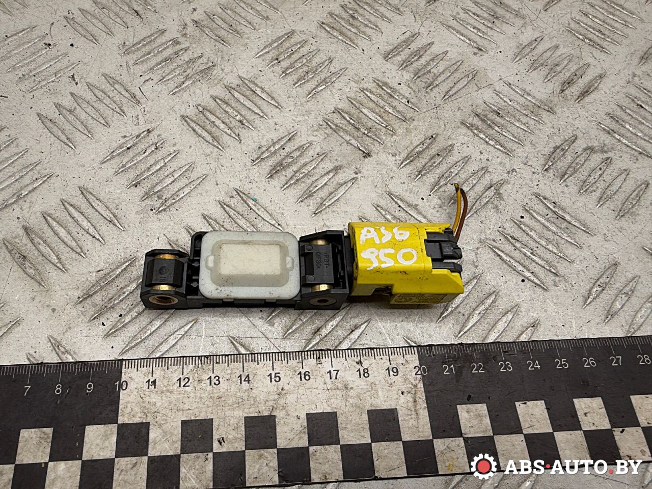 датчик AirBag Volkswagen Touareg 1 поколение 2006, 2.5 л., BAC, дизель, МКПП, внедорожник 5 дв., 7L0909606B - фото №1