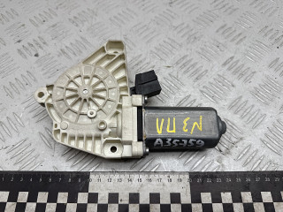 моторчик стеклоподъемника передний левый Mercedes-Benz A W169 2 поколение (2004-2008) 2005, 1.5 л., M 266.920, бензин, МКПП, хетчбэк 5 дв., правый руль, A1698201742, 996146101, 7746013001