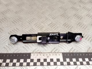 механизм регулировки высоты ремня безопасности Kia Sorento 2 поколение 2010, 2.2 л., дизель, МКПП, полный привод, правый руль