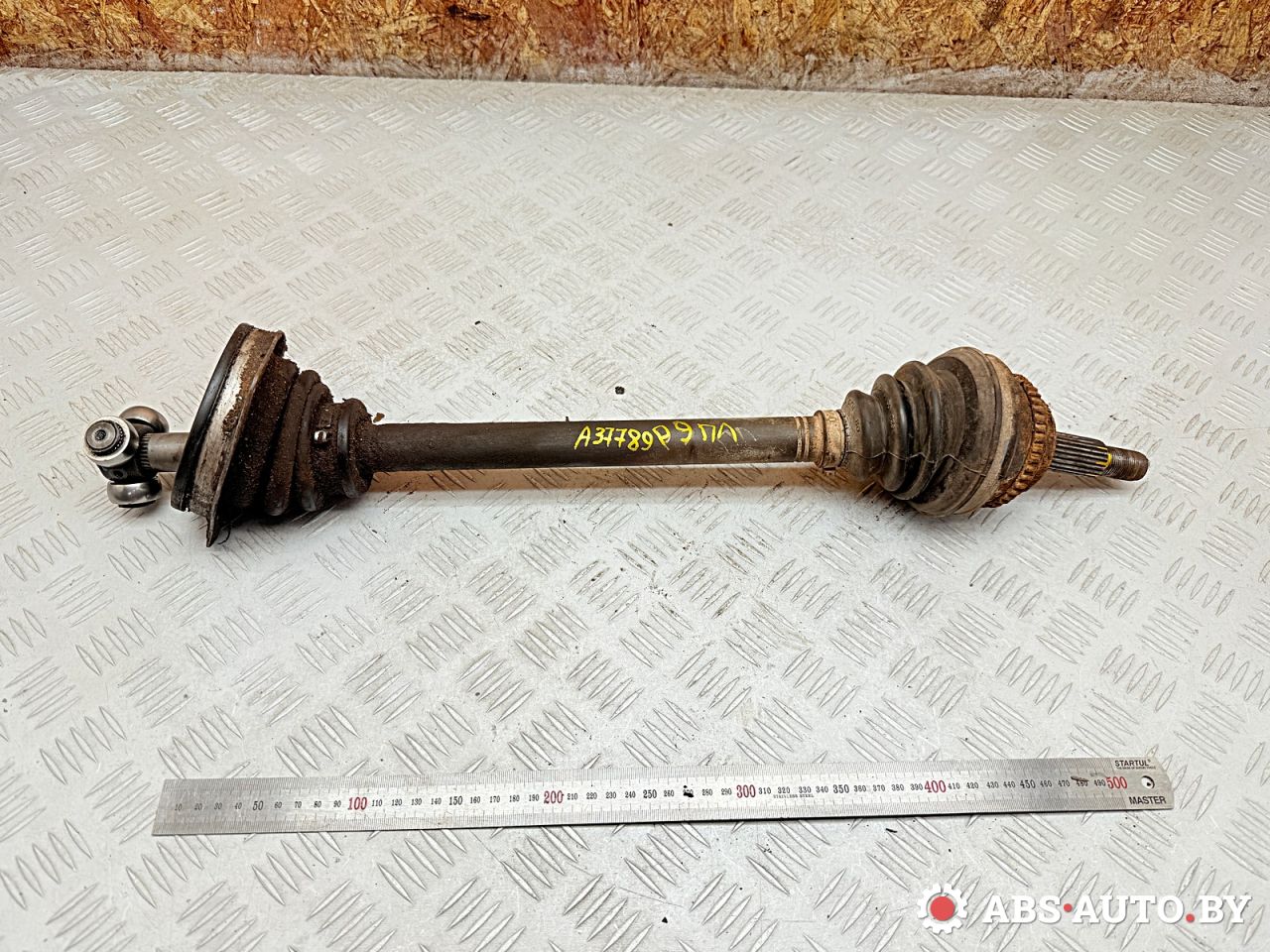 полуось передняя левая (приводной вал, ШРУС) Renault Scenic 1 поколение 1997, 2.0 л., F3R 796, бензин, МКПП, 7700111916, 7700112116, 7700115197, 7701352730, 7711134941, 7711135207, 7700102925, 7700102926, 7700106414, 7700106415, 7700106416, 7700106417, 7700107499, 7700107500, 7700107511, 7700107512, 7701352732 - фото №1