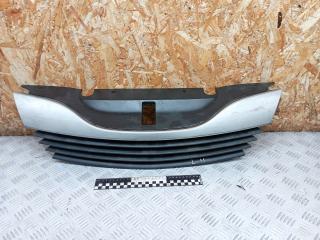решетка радиатора Renault Laguna 2 поколение 2004, 1.8 л., бензин, МКПП, хетчбэк 5 дв., 8200390126
