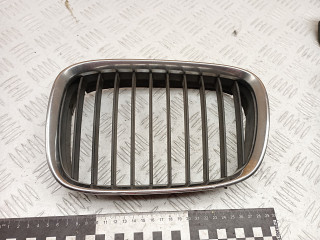 решетка радиатора BMW 5 серия E39 1999, 3.0 л., M57 D30 (306D1), дизель, АКПП, 81593130, 8159311