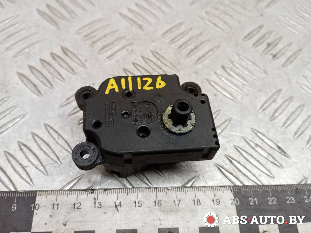 моторчик заслонки печки Mercedes-Benz S-Класс W220 2002, 3.2 л., дизель, АКПП, седан, EAM501, 91508UA13 - фото №1